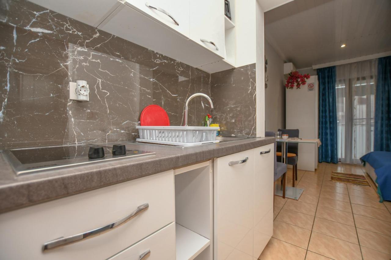 Apartment Camelia Porec Exterior photo